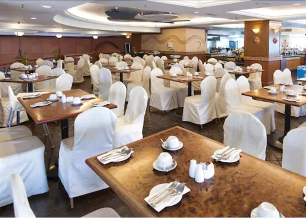 Summit Hotel Subang Usj Субанг Джая Екстериор снимка