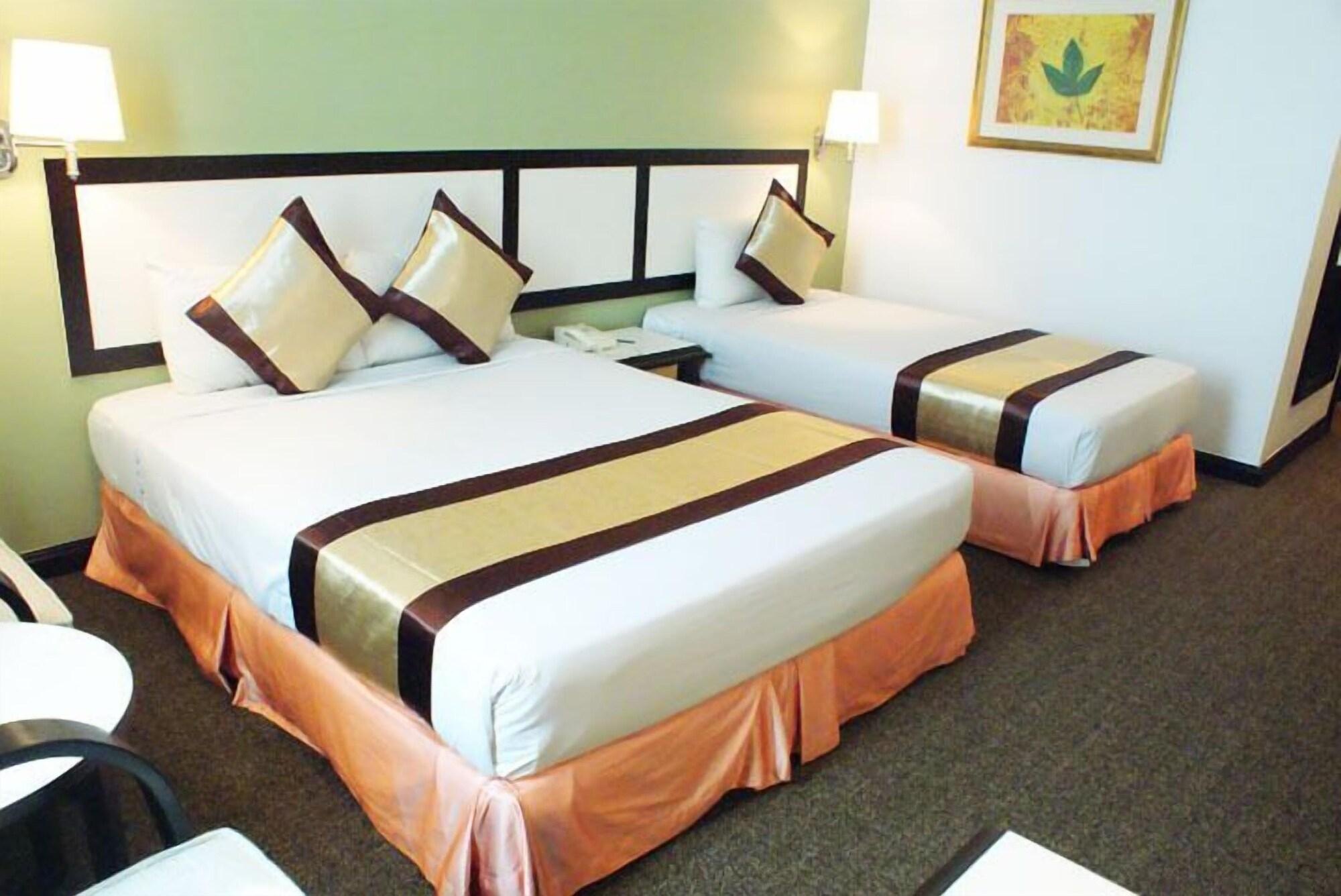 Summit Hotel Subang Usj Субанг Джая Екстериор снимка