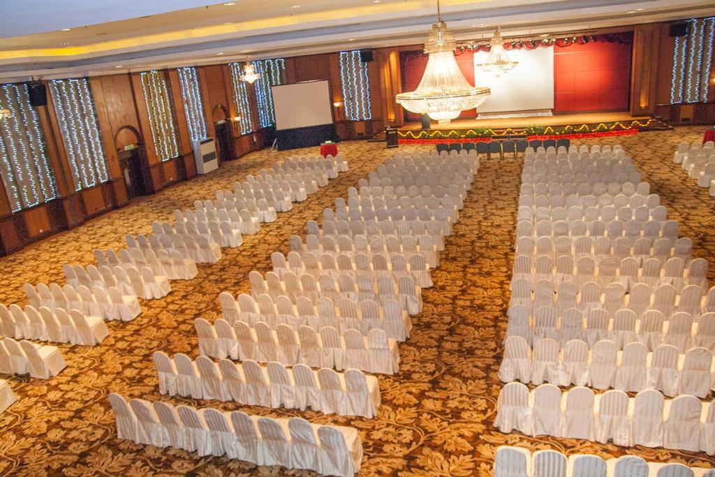 Summit Hotel Subang Usj Субанг Джая Екстериор снимка