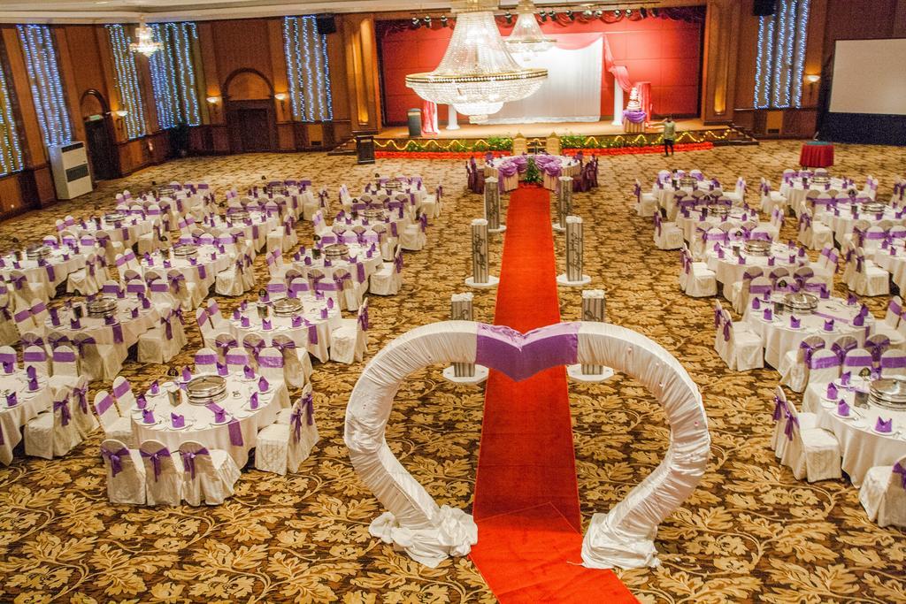 Summit Hotel Subang Usj Субанг Джая Екстериор снимка